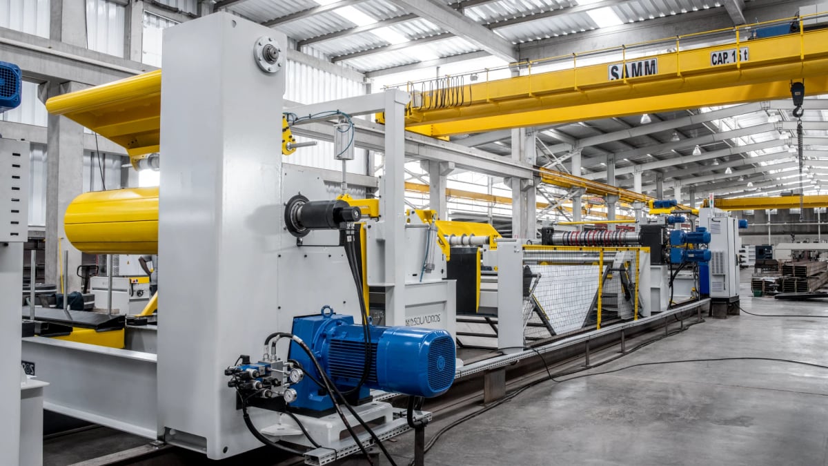 Linha de corte longitudinal LCL 1600.3E 2